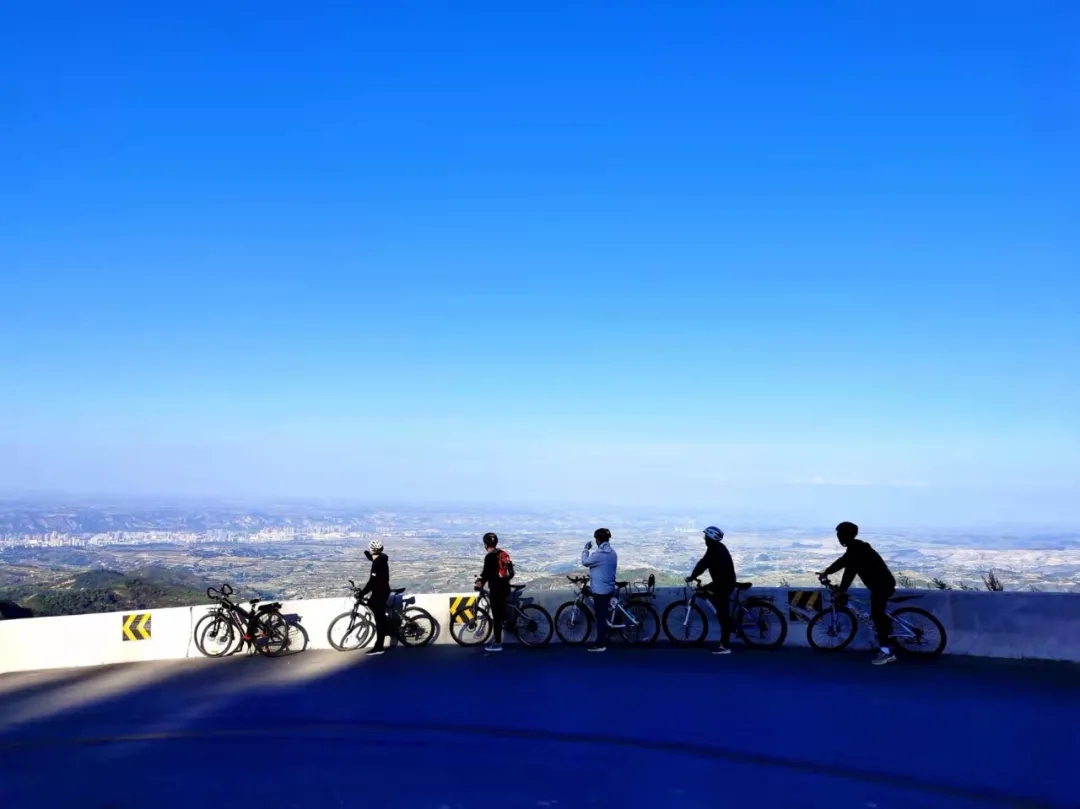 重整行装再出发——爱体育召开改革重组动员会议(图13)