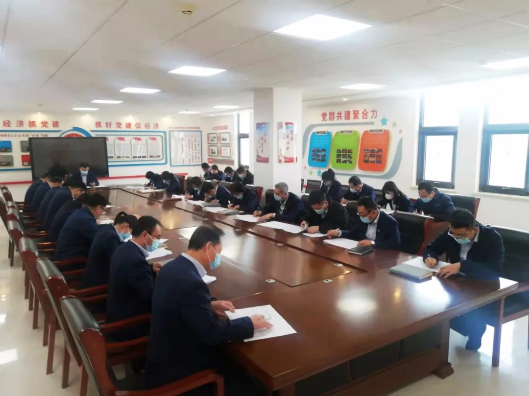 爱体育组织开展第四季度员工综合素质测试(图2)