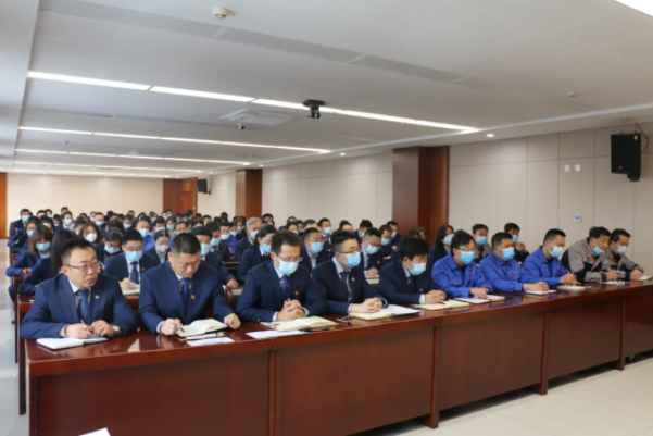 爱体育召开2021年工作总结表彰暨2022年工作安排部署会议(图6) 爱体育召开2021年工作总结表彰暨2022年工作安排部署会议(图6)