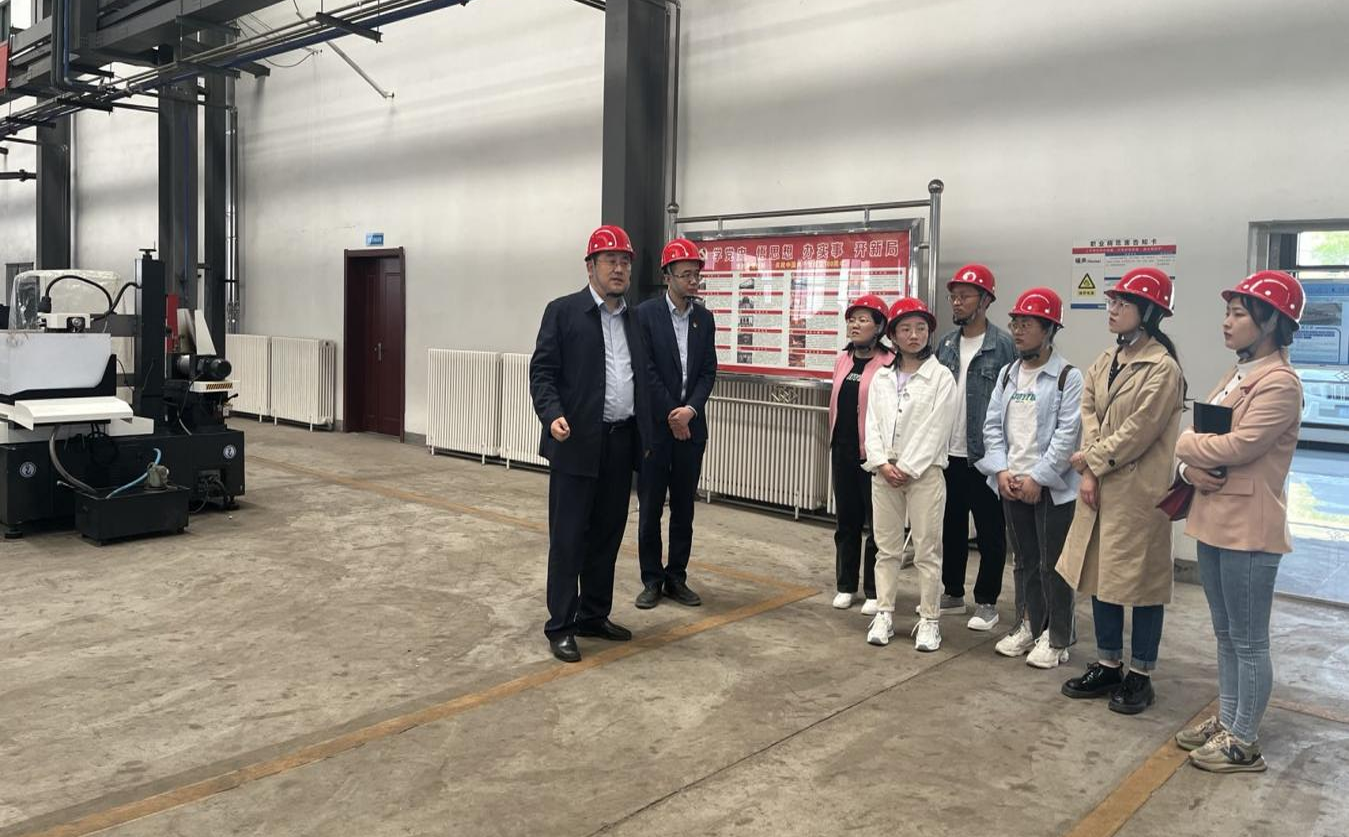 爱体育开展新员工入职培训(图2) 爱体育开展新员工入职培训(图2)