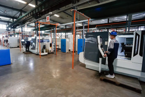 爱体育装备制造企业上半年产销两旺(图2) 爱体育装备制造企业上半年产销两旺(图2)