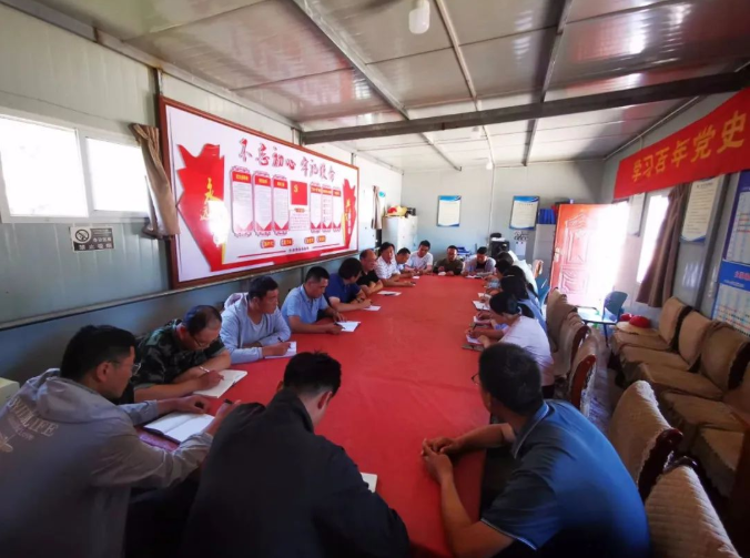 爱体育百名员工下一线真磨砺练本领(图7)