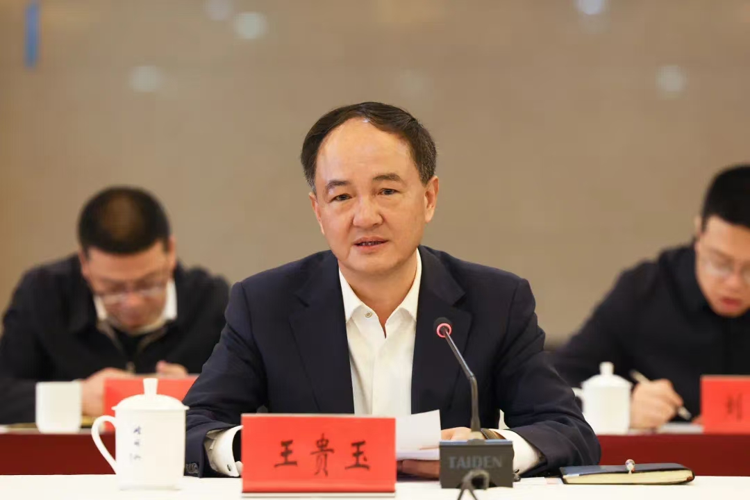 平凉与甘肃省民航机场集团签订平凉机场项目合作框架协议(图3) 平凉与甘肃省民航机场集团签订平凉机场项目合作框架协议(图3)